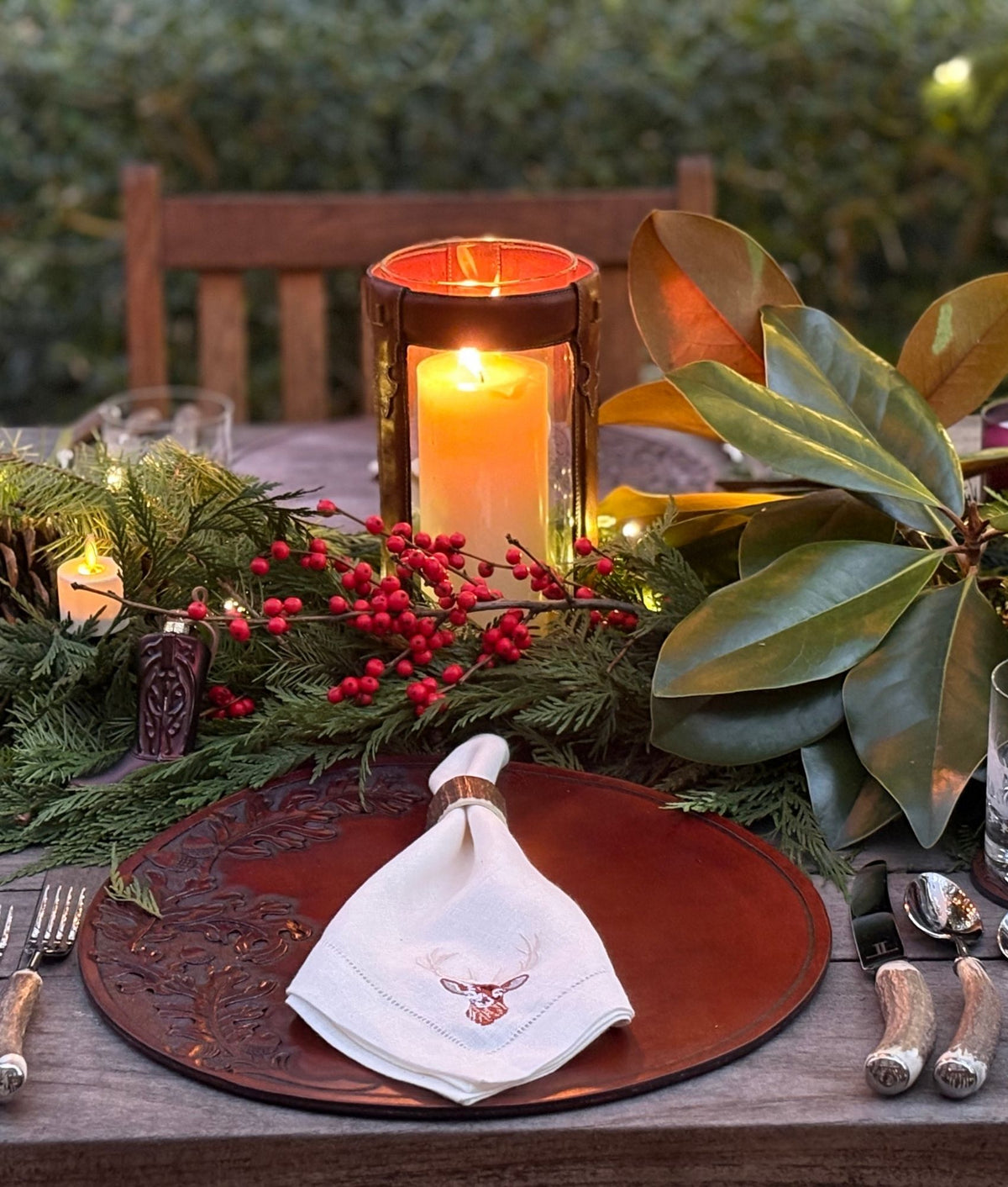 Stag Dinner Napkins - Set of Four :: Ecru 2