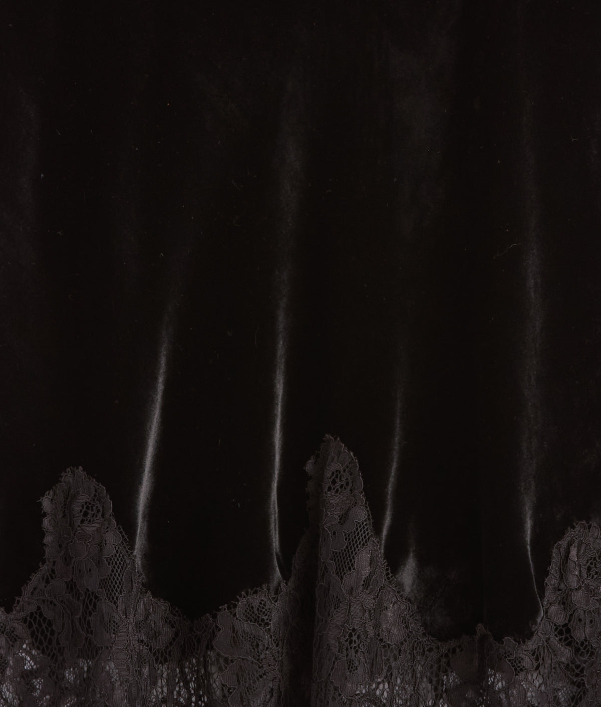 Darlene Velvet Lace Cami :: Black 7