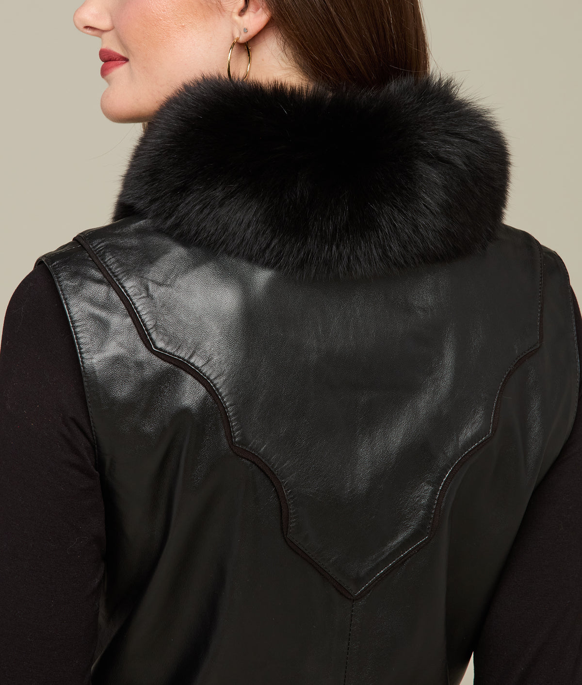 Duchess of the Range Fur Vest :: Black 8