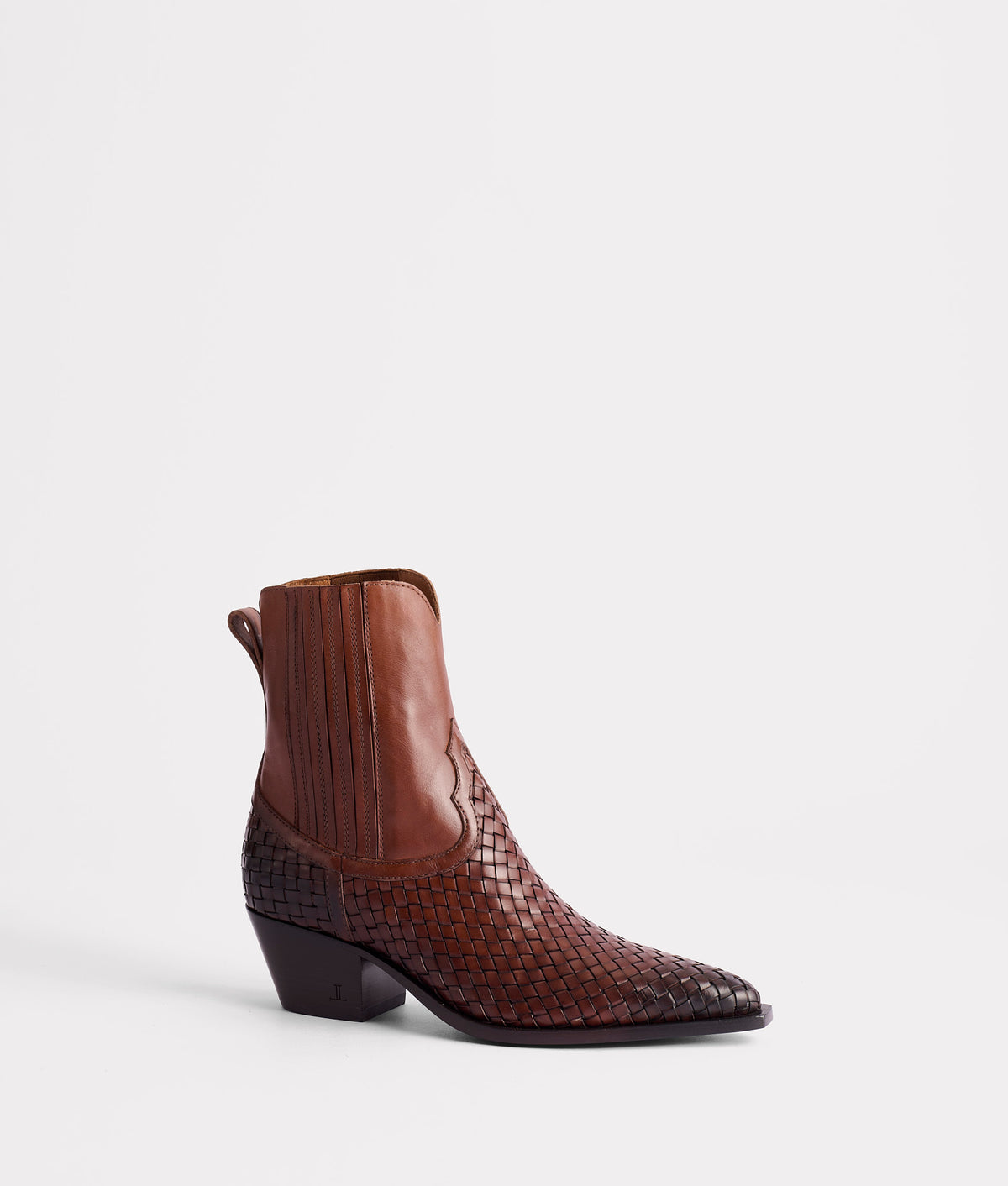 Vivienne :: Cafe Brown 5