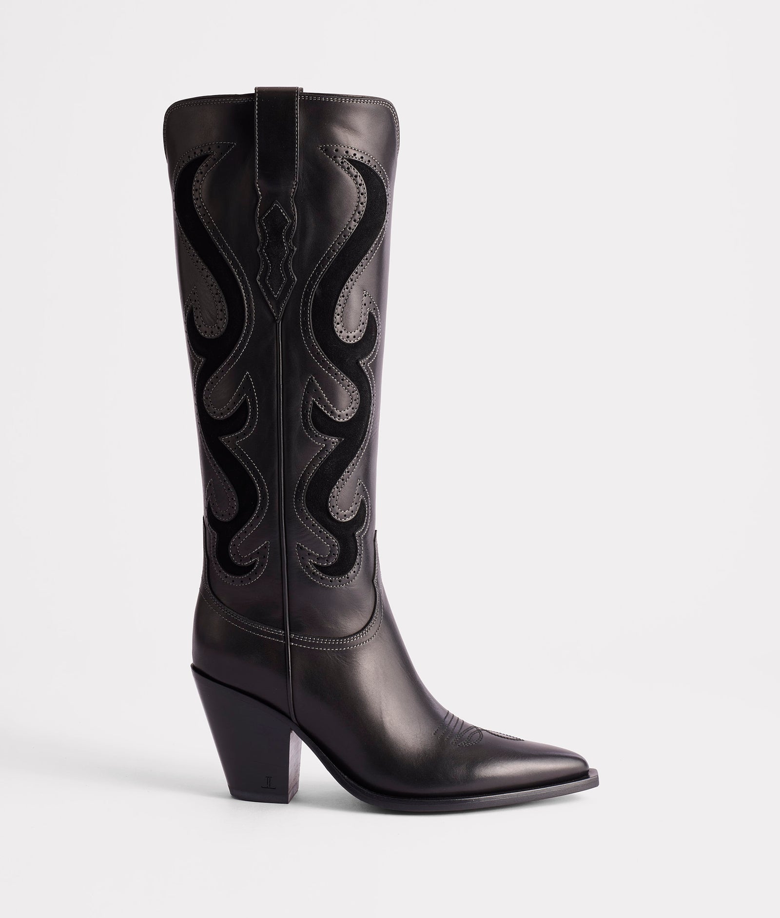 Vittoria :: Black product image