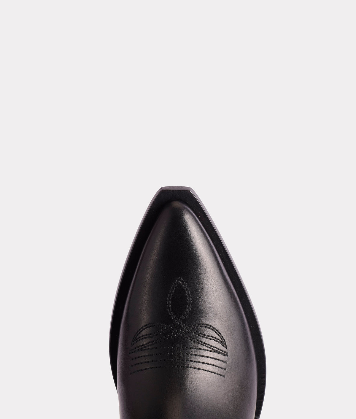 Vittoria :: Black 8