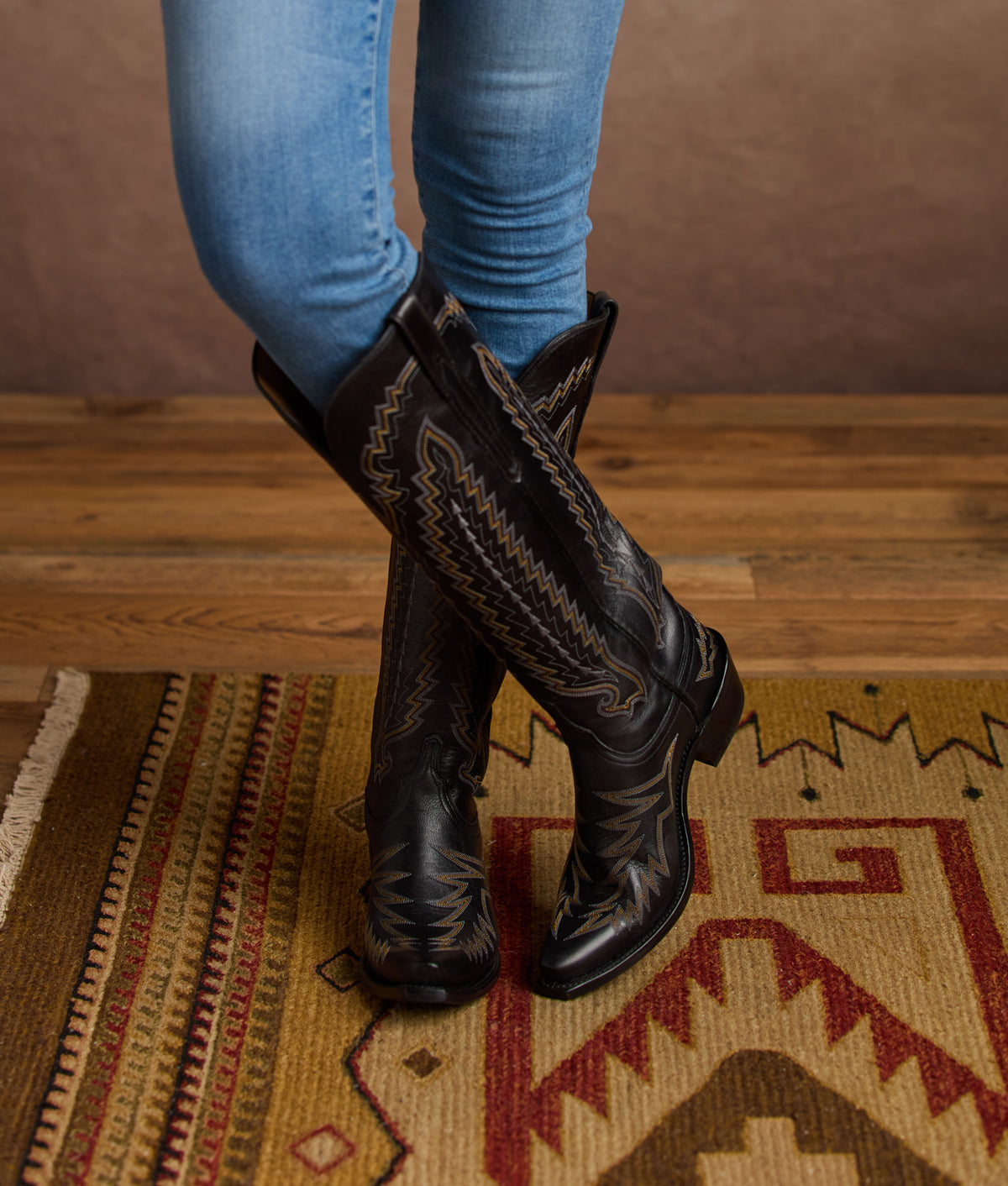 Priscilla Black — lifestyle look 10