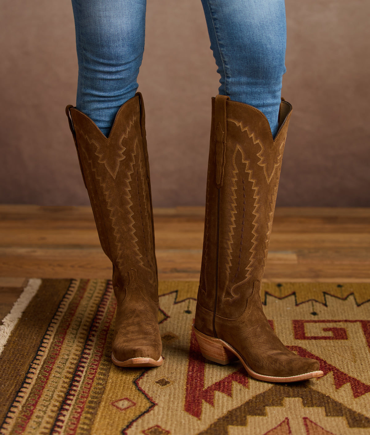 Priscilla Black — lifestyle look 12