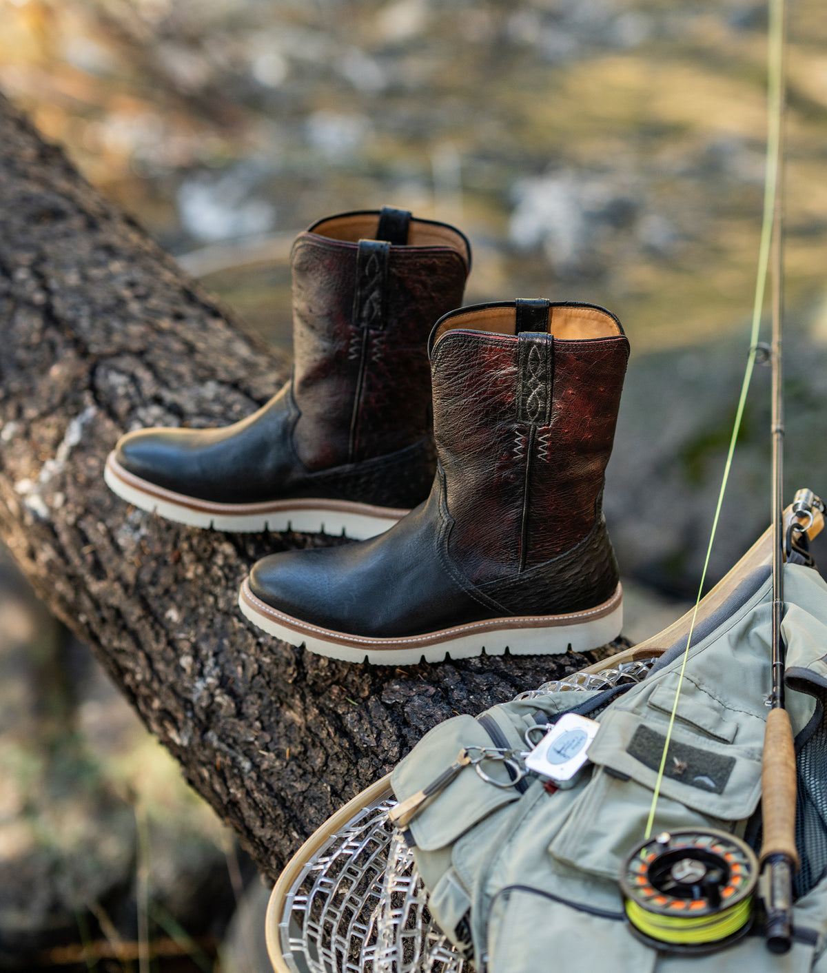 Ridgeline Exotic Pull On :: Black 9