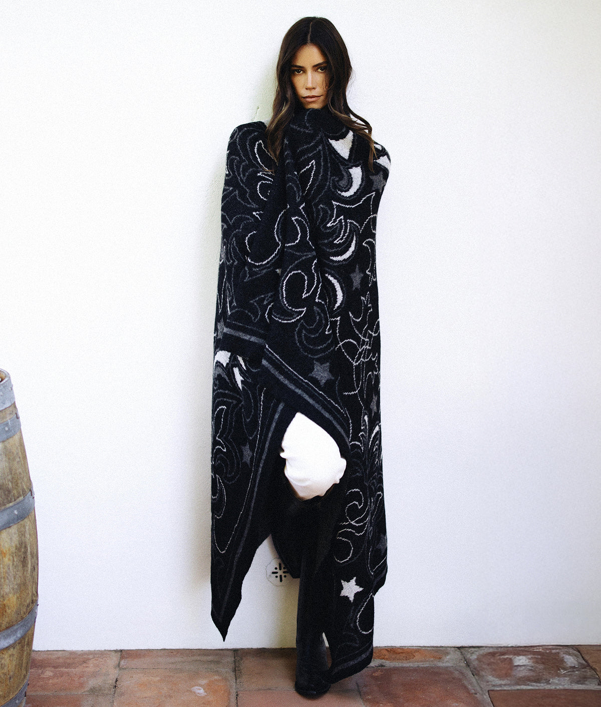 The Lodge Blanket :: Black/ White 2