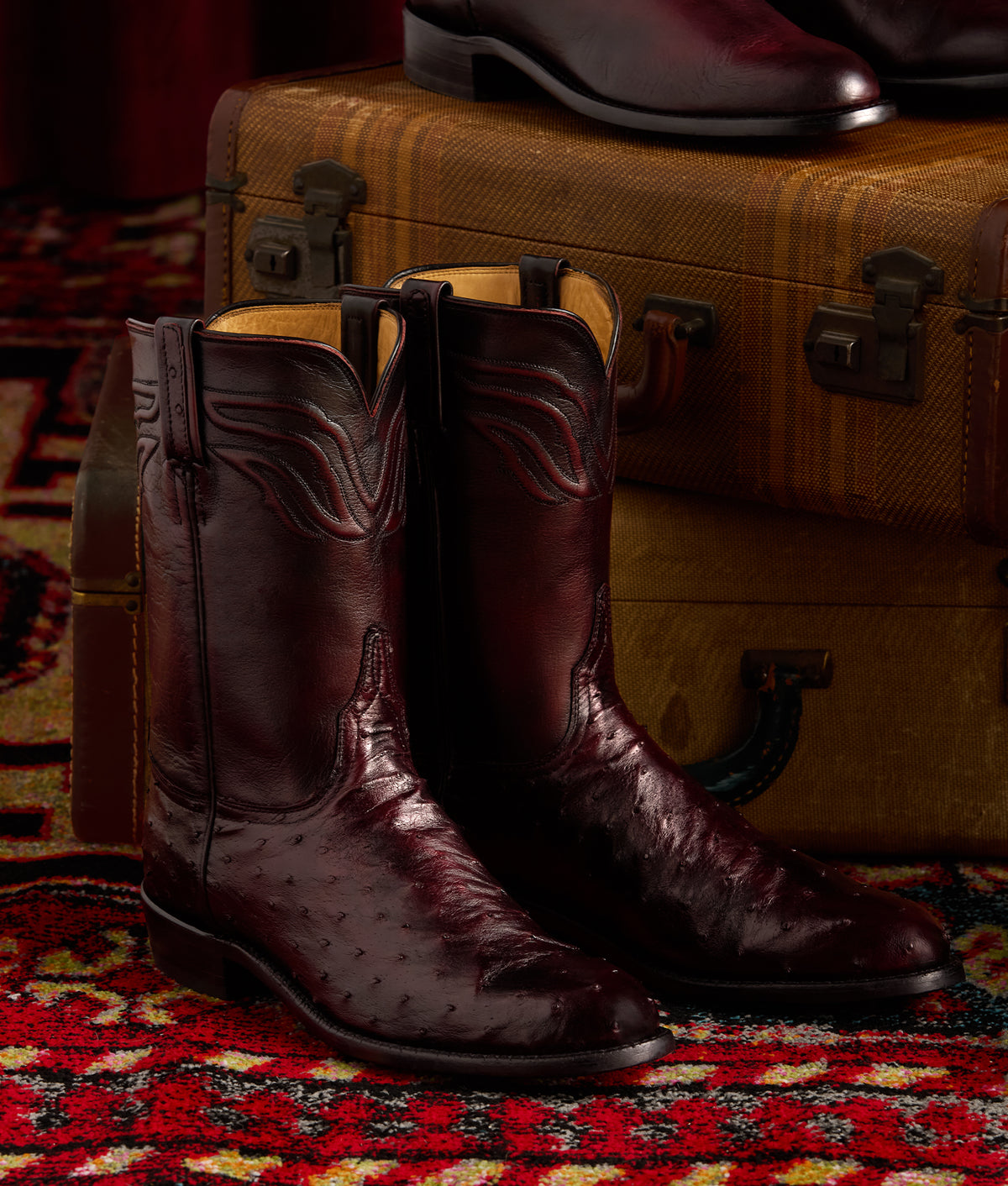 Augustus :: Black Cherry 3