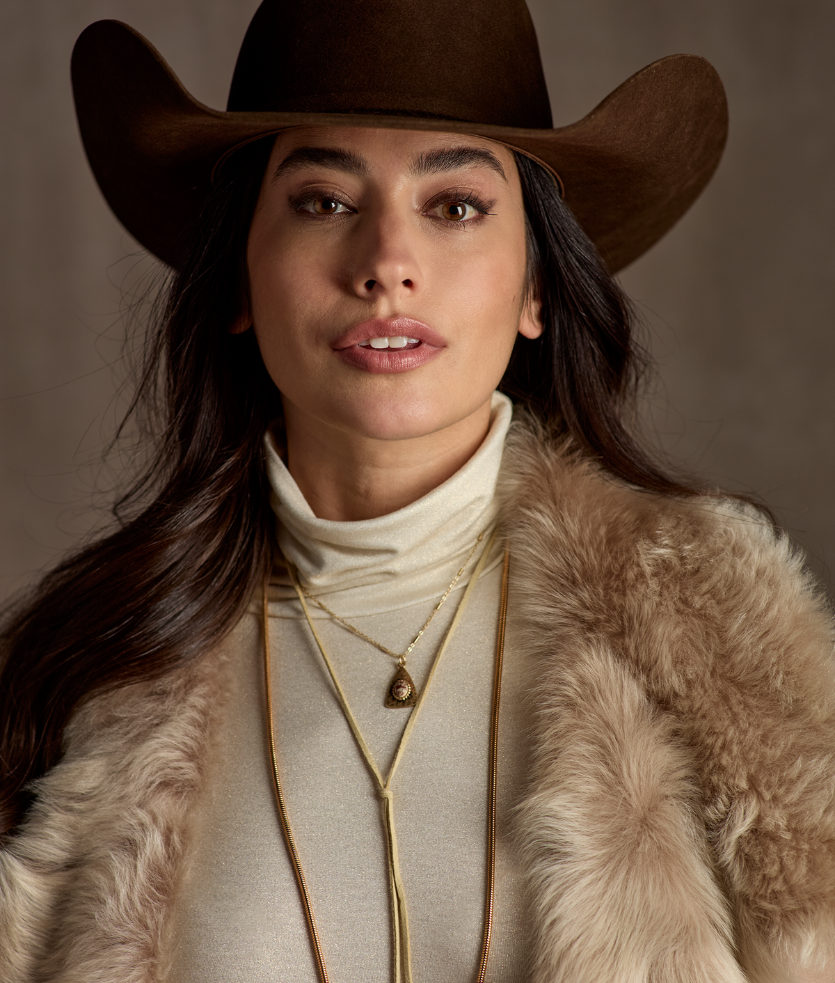 Aria Turtleneck :: Ivory 5