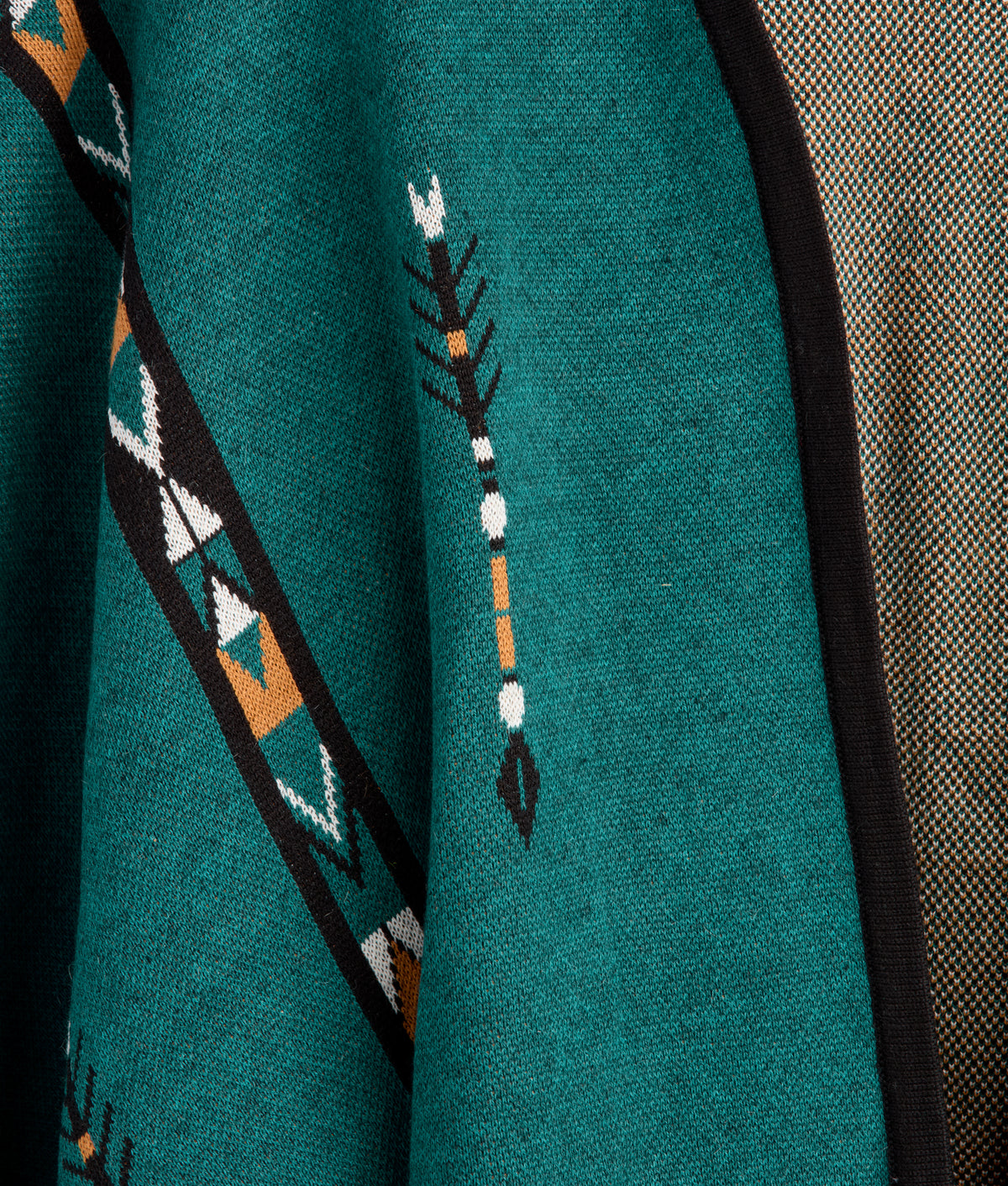 Alpaca Fleece Cape :: White/Multi 7