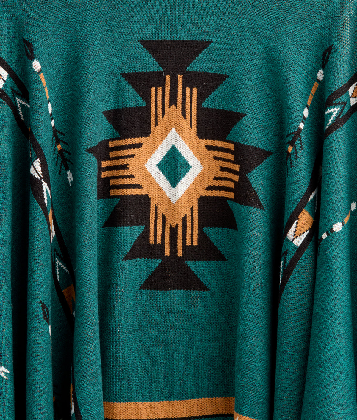 Alpaca Fleece Cape :: White/Multi 10