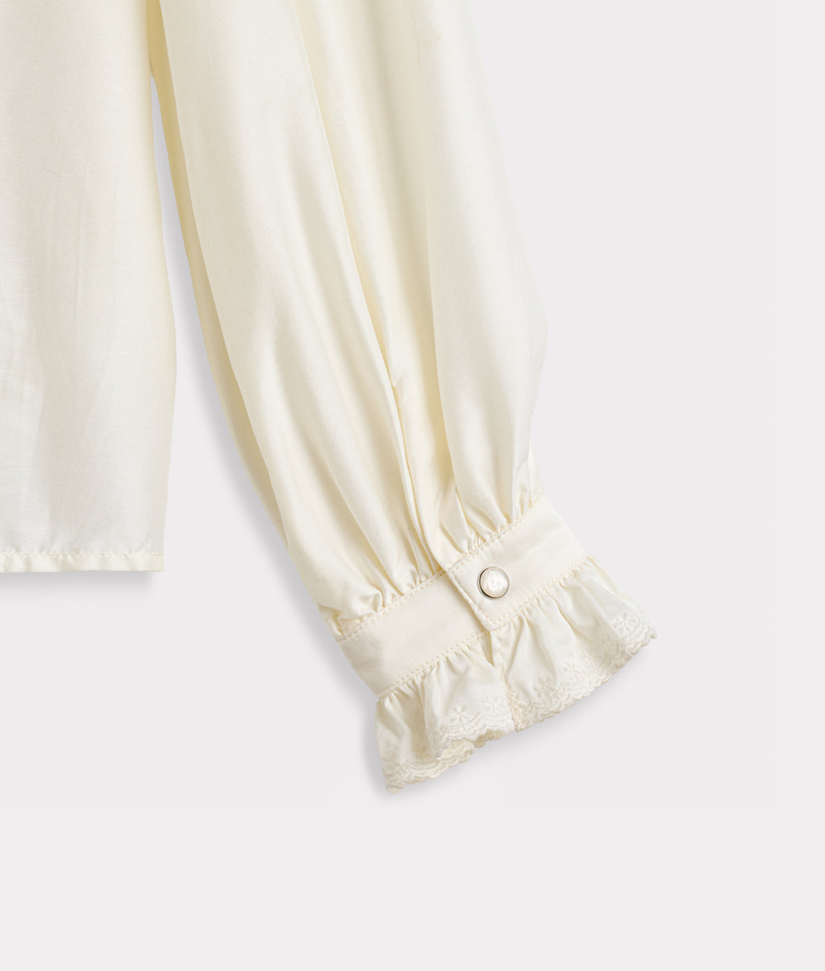 Alana Longsleeve Lace Blouse :: Champagne 5