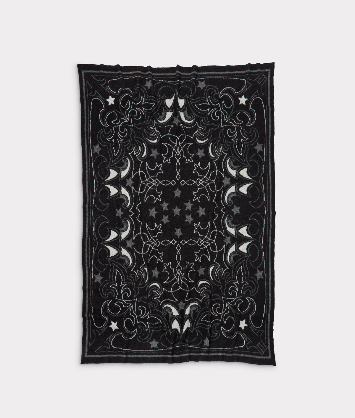 The Lodge Blanket :: Black/ White 1