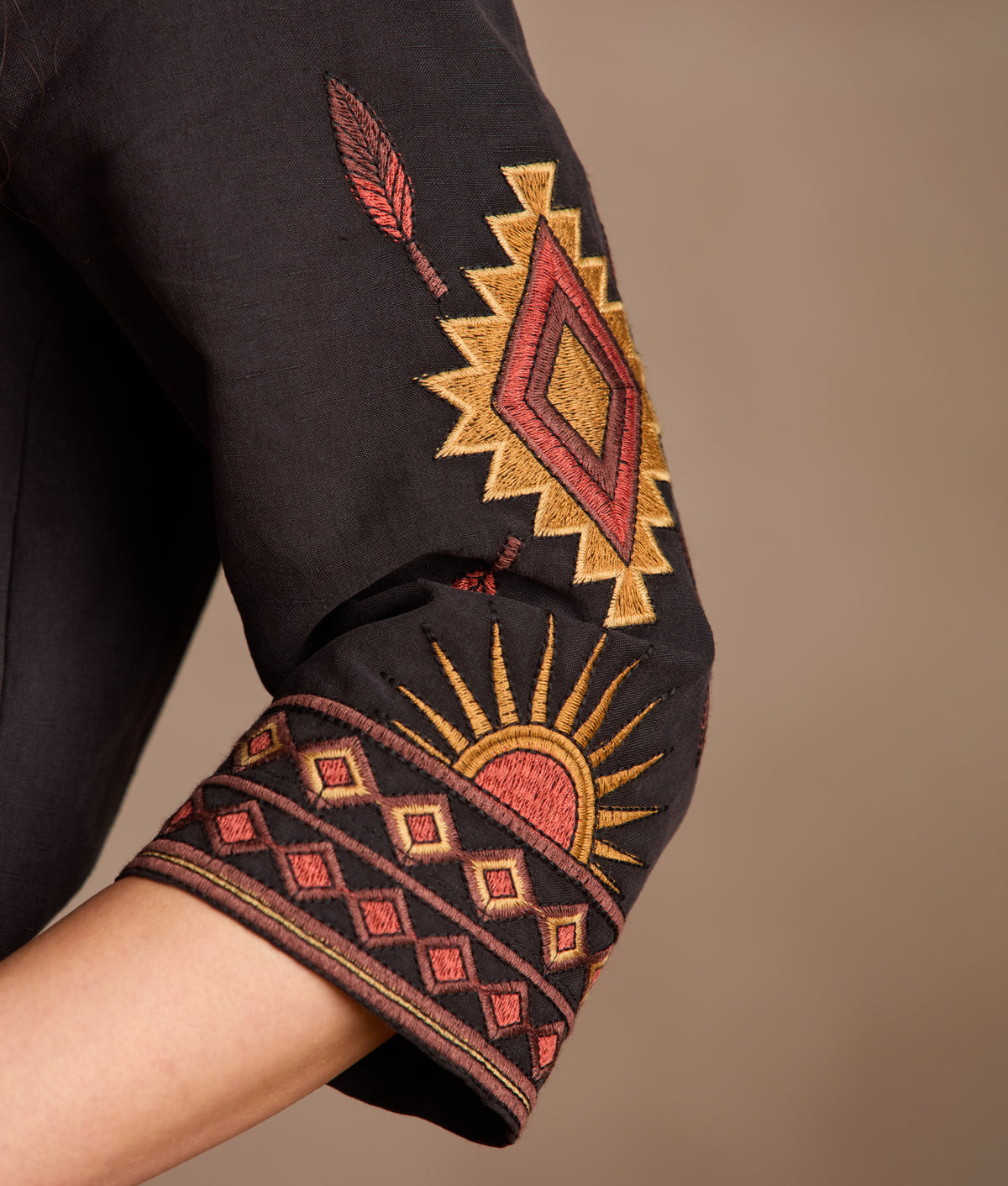 Tala Embroidered Shirt :: Black 4