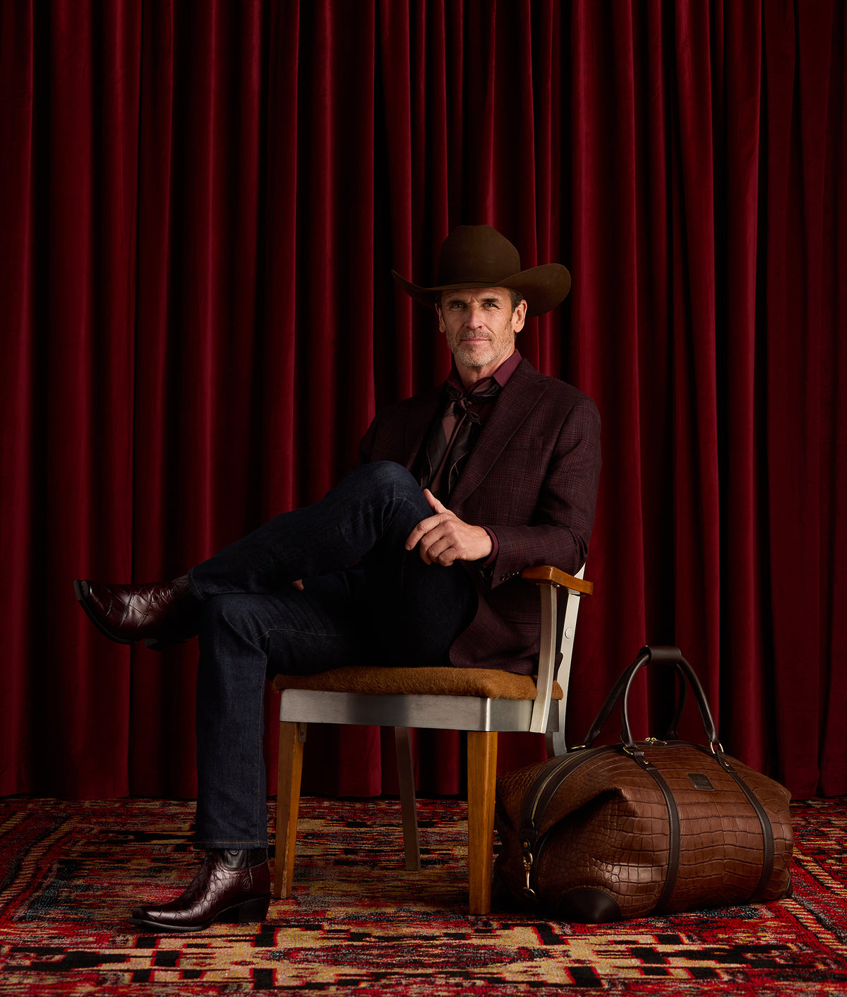 Giant Gator Duffle – Large :: Chocolate 8