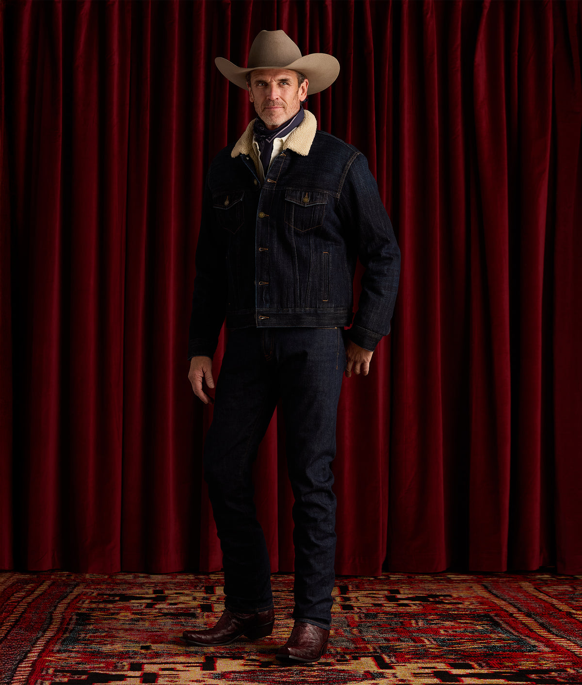 Elgin :: Black Cherry + Black 9