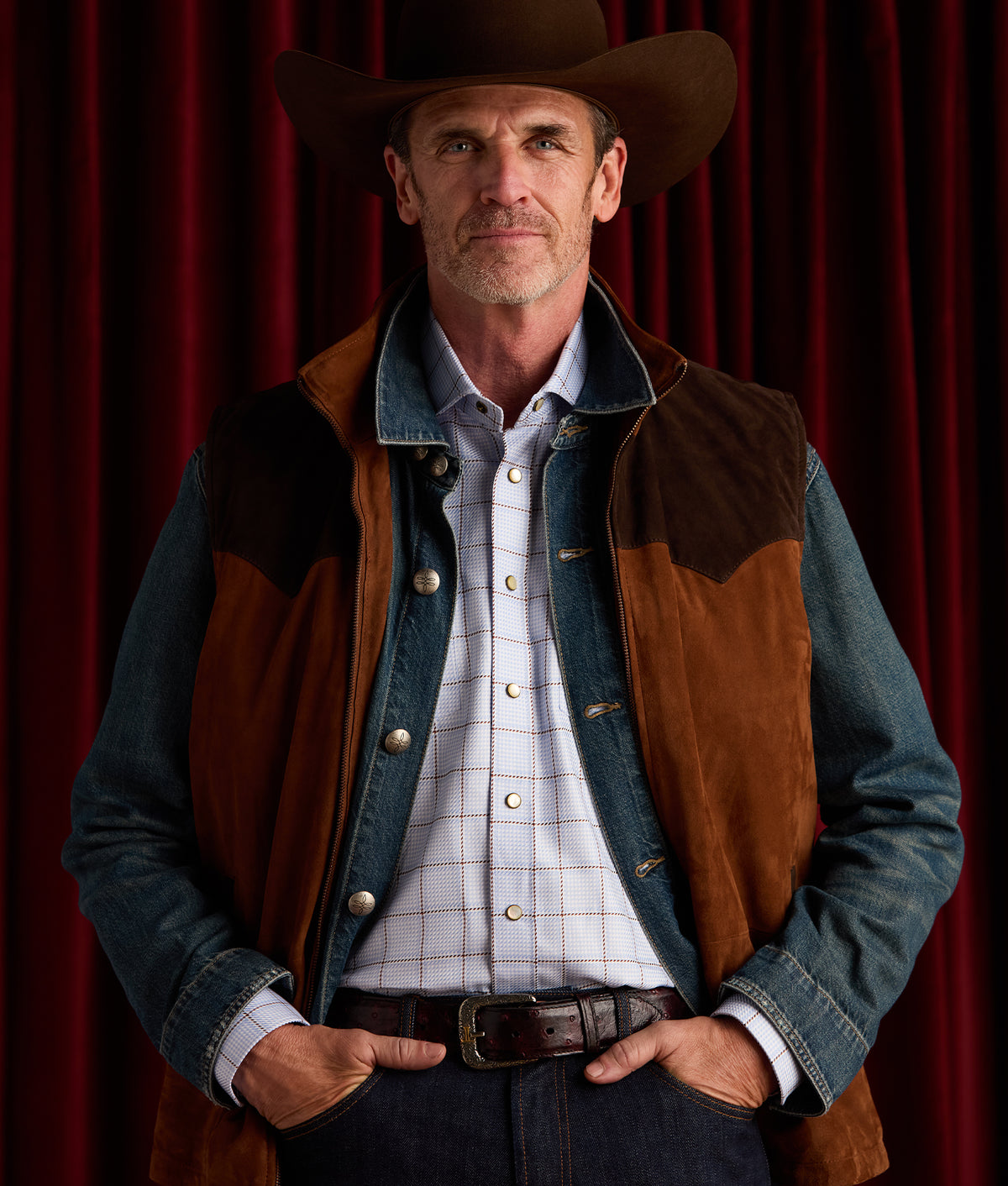 Full Quill Ostrich :: Black Cherry 2