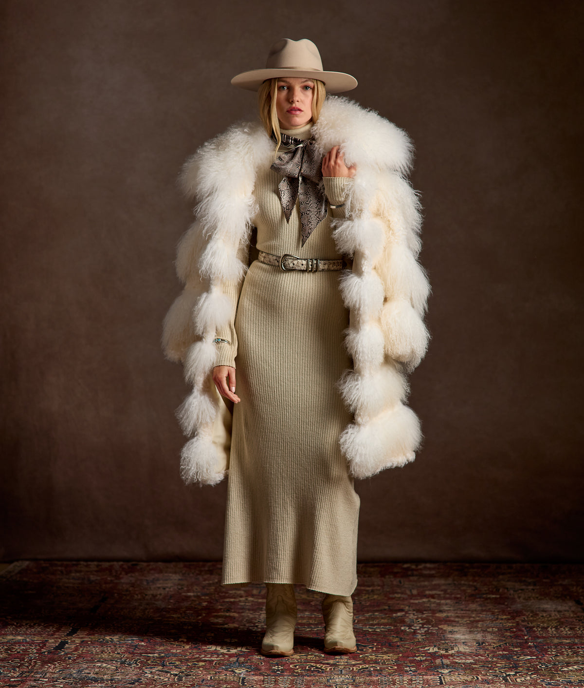 Anne Fur Coat :: White 2