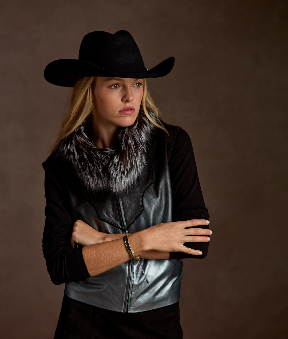 Duchess Of The Range Fur Vest :: Metallic Gradient 2