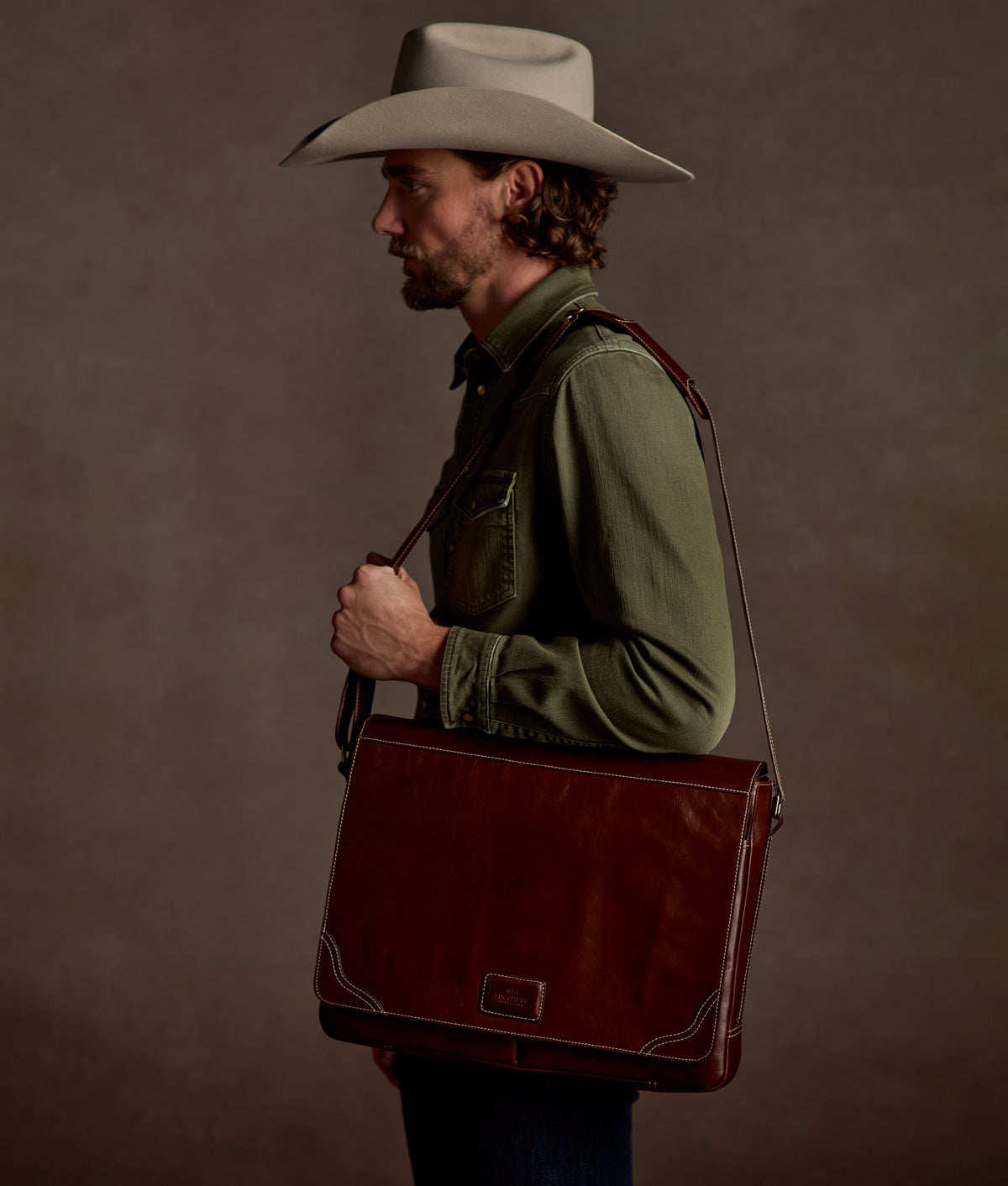 Everyday Messenger Bag :: Brown 2