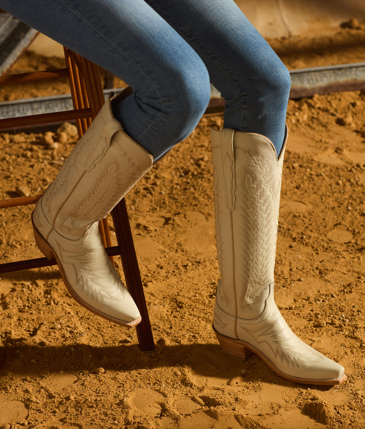 Priscilla :: Glitz Cream 3