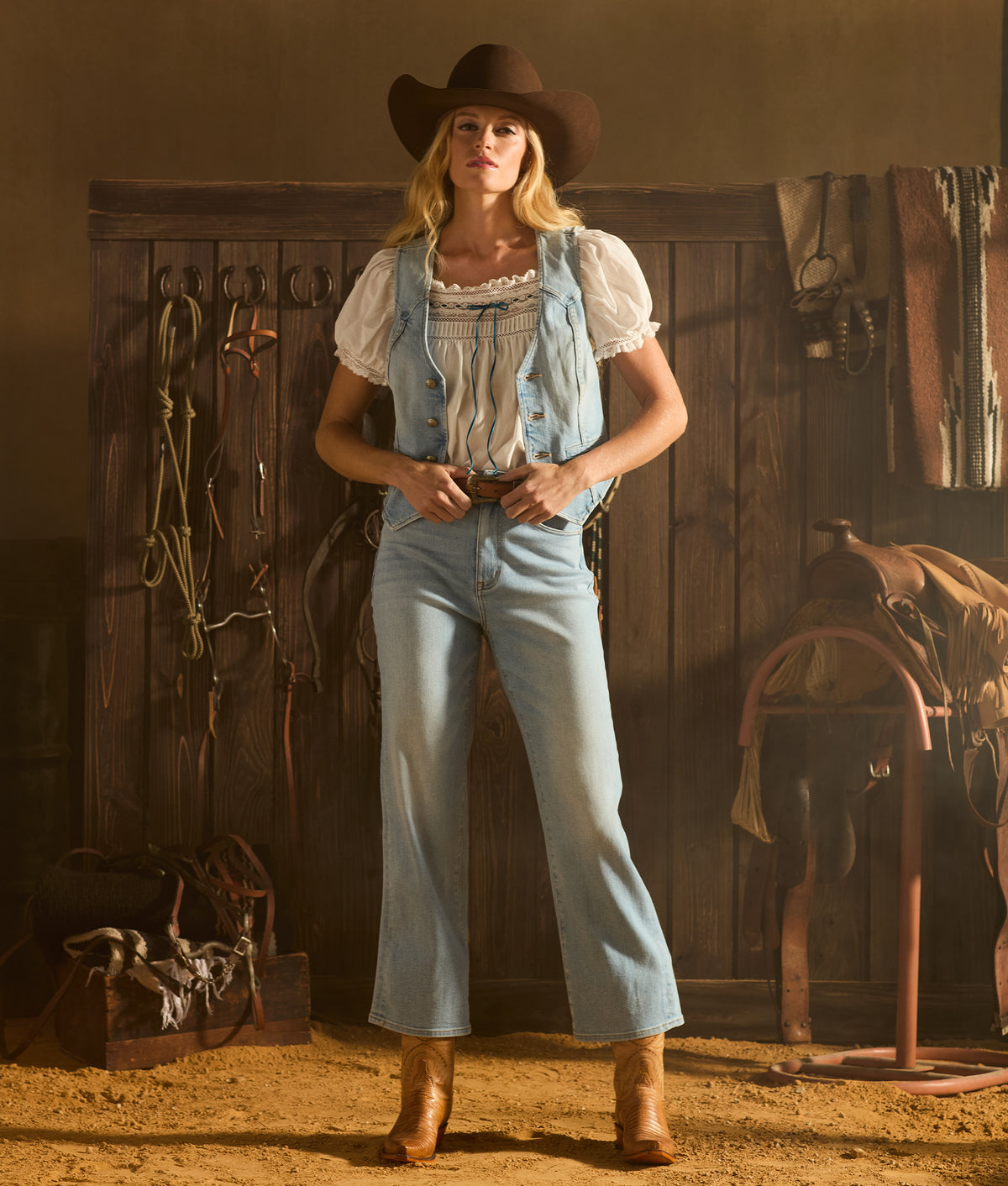 Riley Denim Vest :: Desert Sky Blue 2