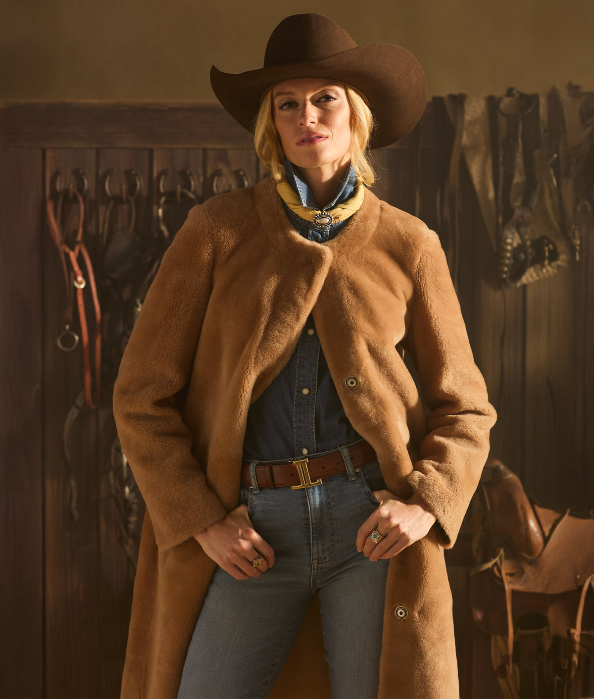 Women's Mirrored L Belt :: Tan 2