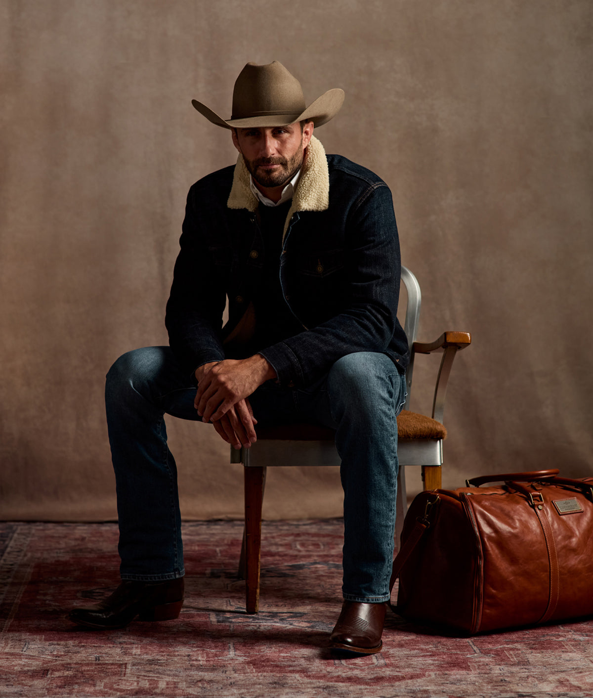 Jesse Men's Slim Straight Jean :: Mirage 8