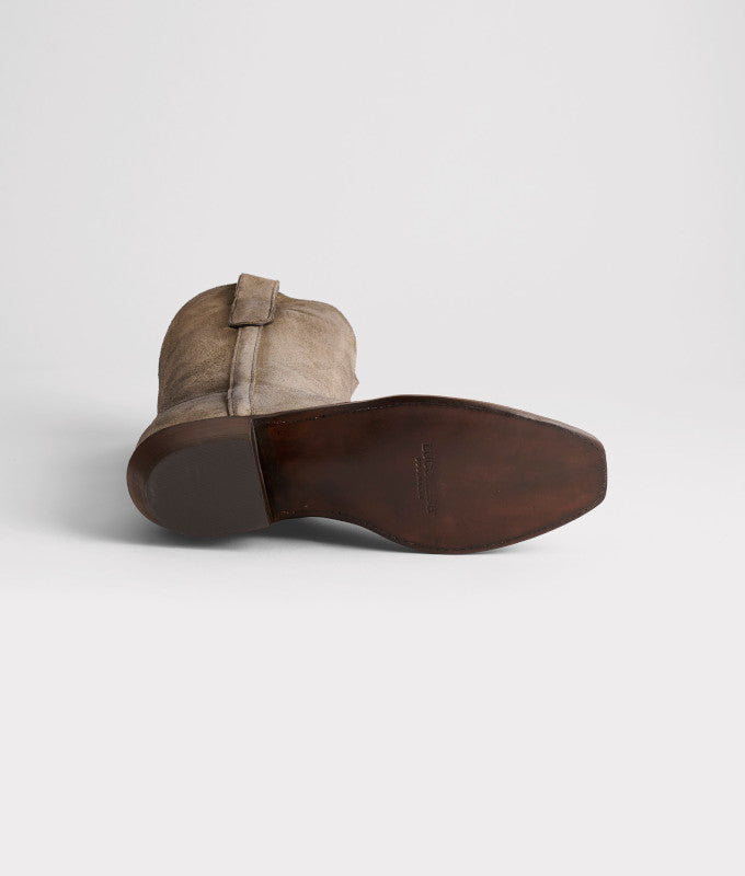 Old Friend :: Grey 7