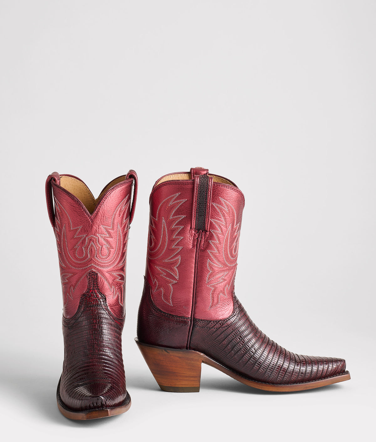 Dale Exotic :: Black Cherry 2