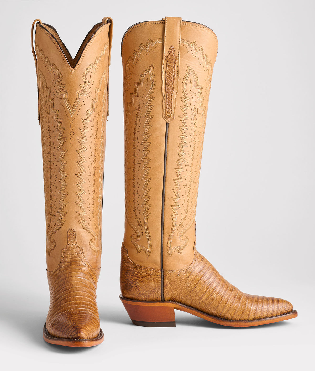 Priscilla Exotic :: Tan 2