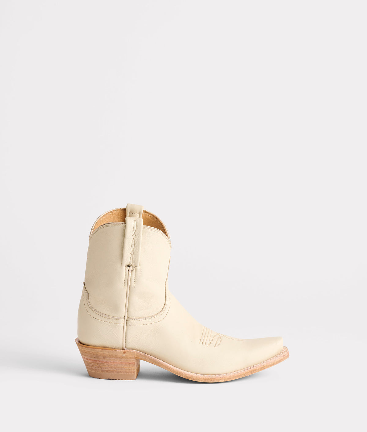 Gaby :: Glitz Cream 1