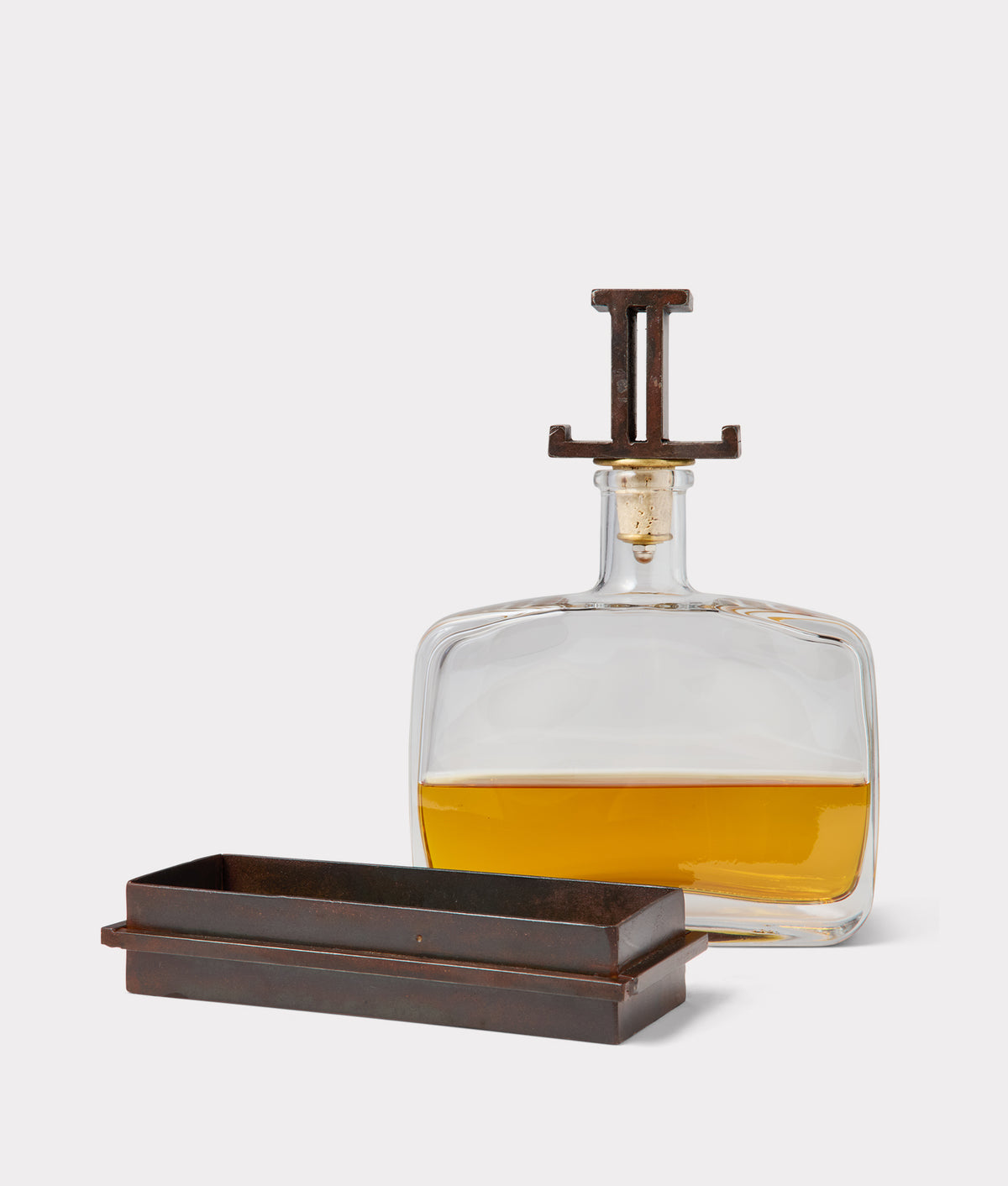 Mirrored L Decanter :: Iron 3