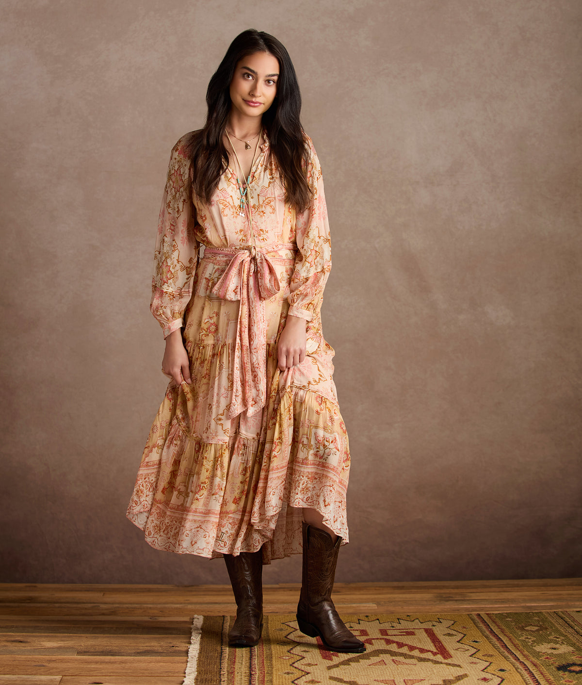 Savannah Chocolate — lifestyle look 11