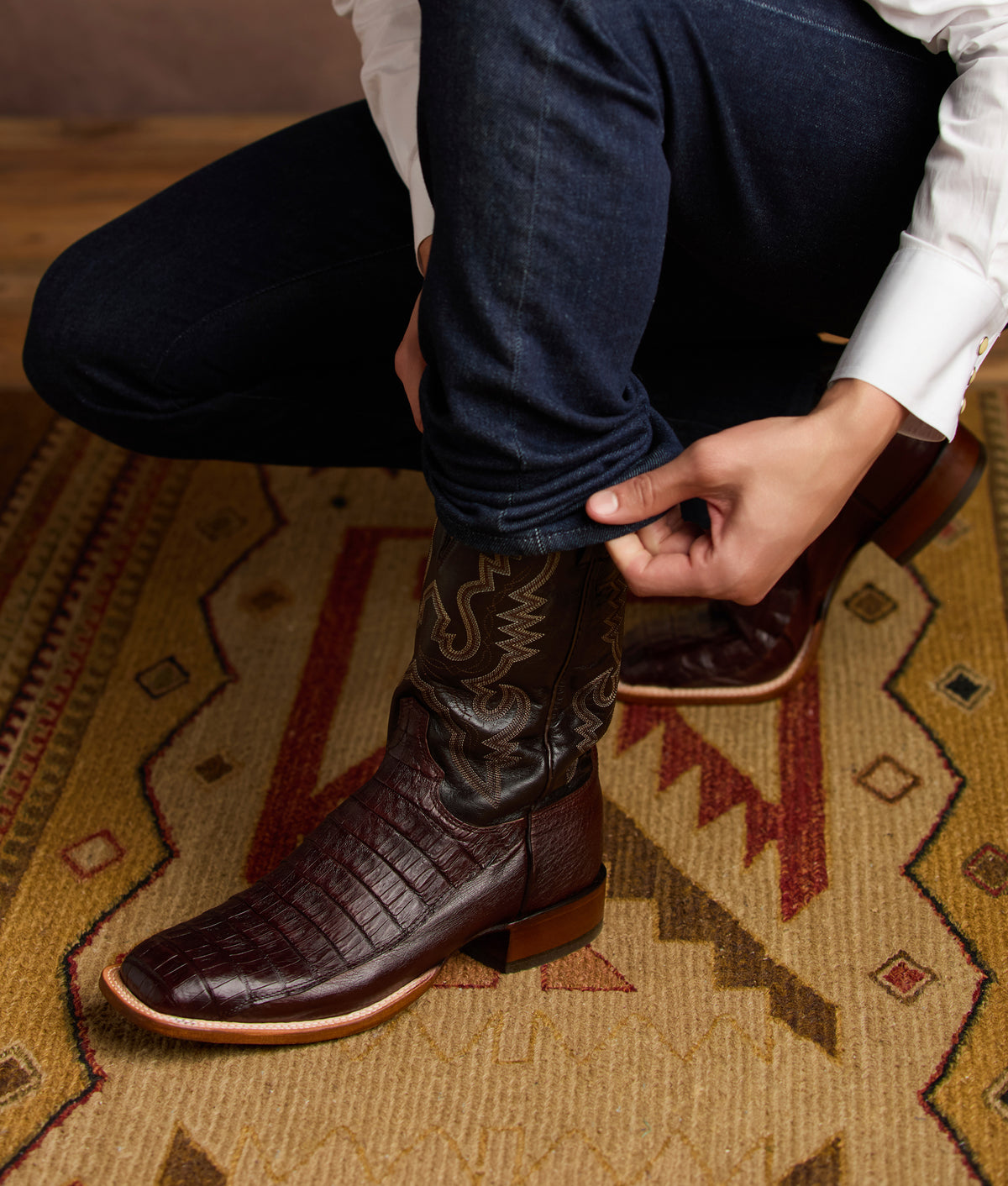 Trent Barrel Brown + Dark Brown — lifestyle look 8