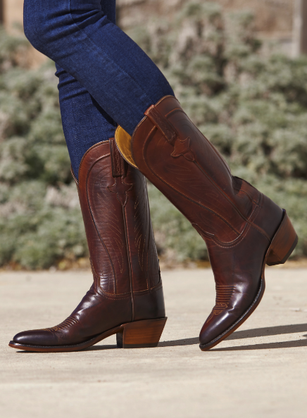 6 Common Cowboy Boot Leathers: The Pros & Cons You Need To Know – Allens  Boots
