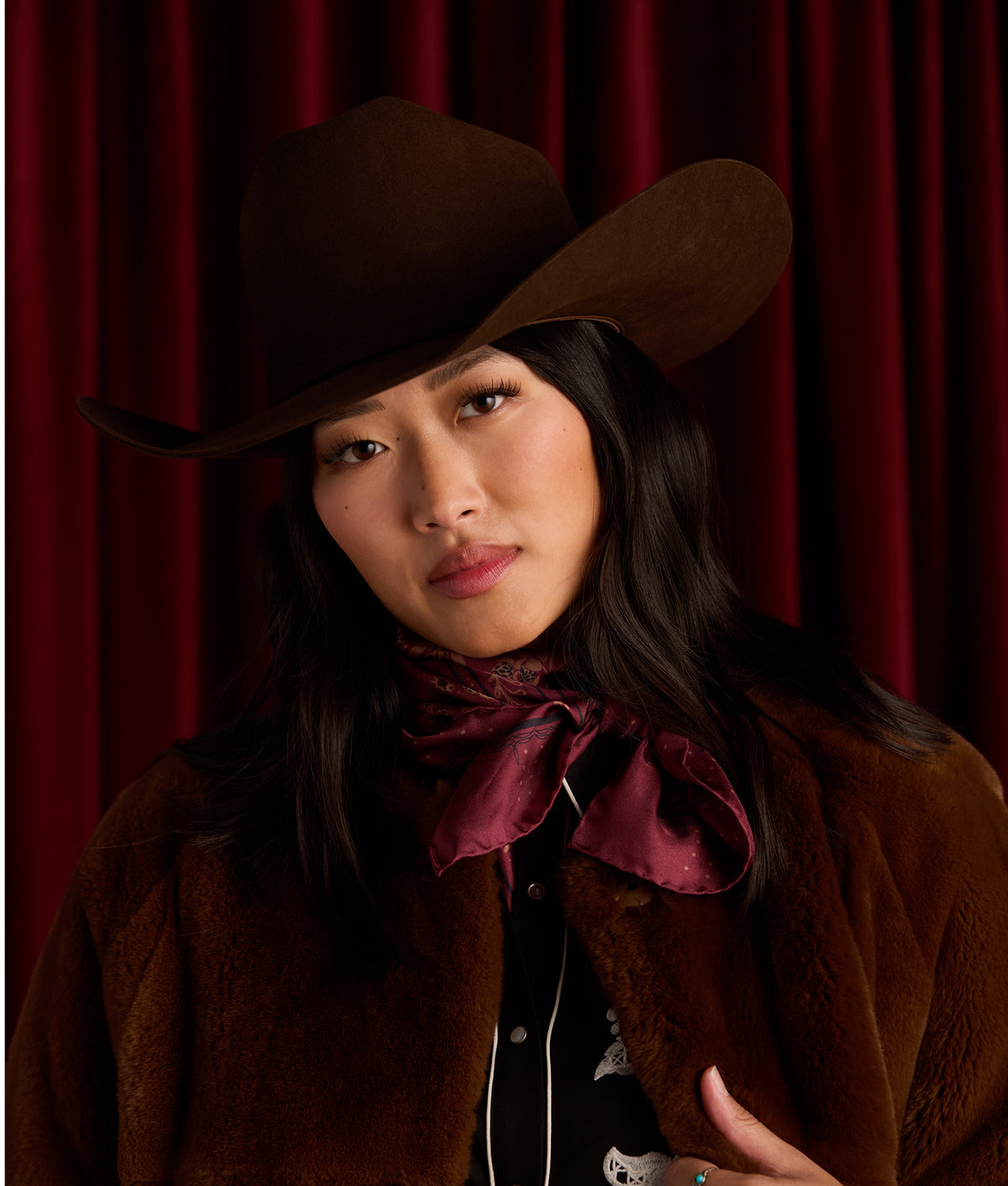 Women's Black Cherry Look 04 3