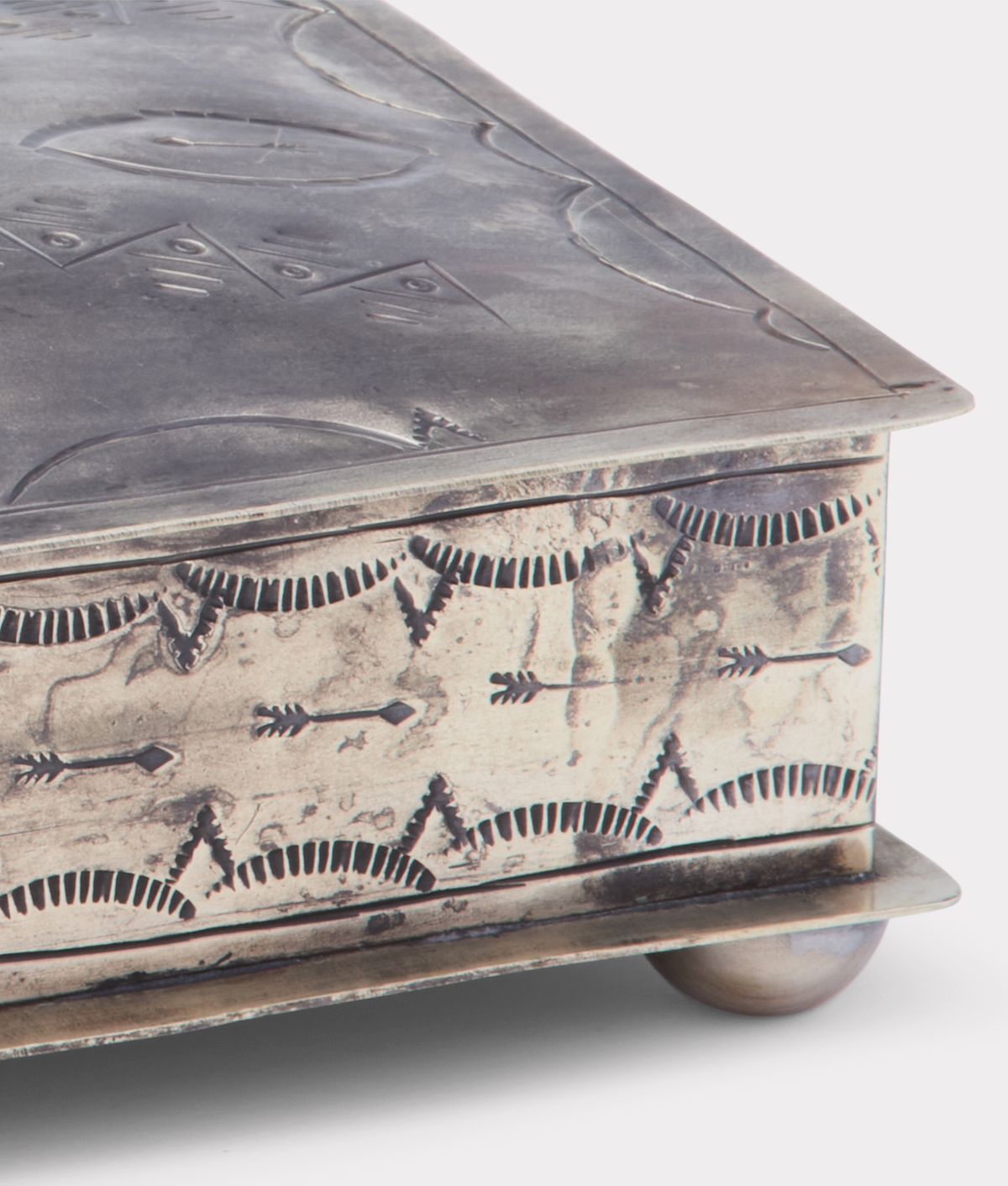 Southwestern Thunderbird Box :: Silver 8