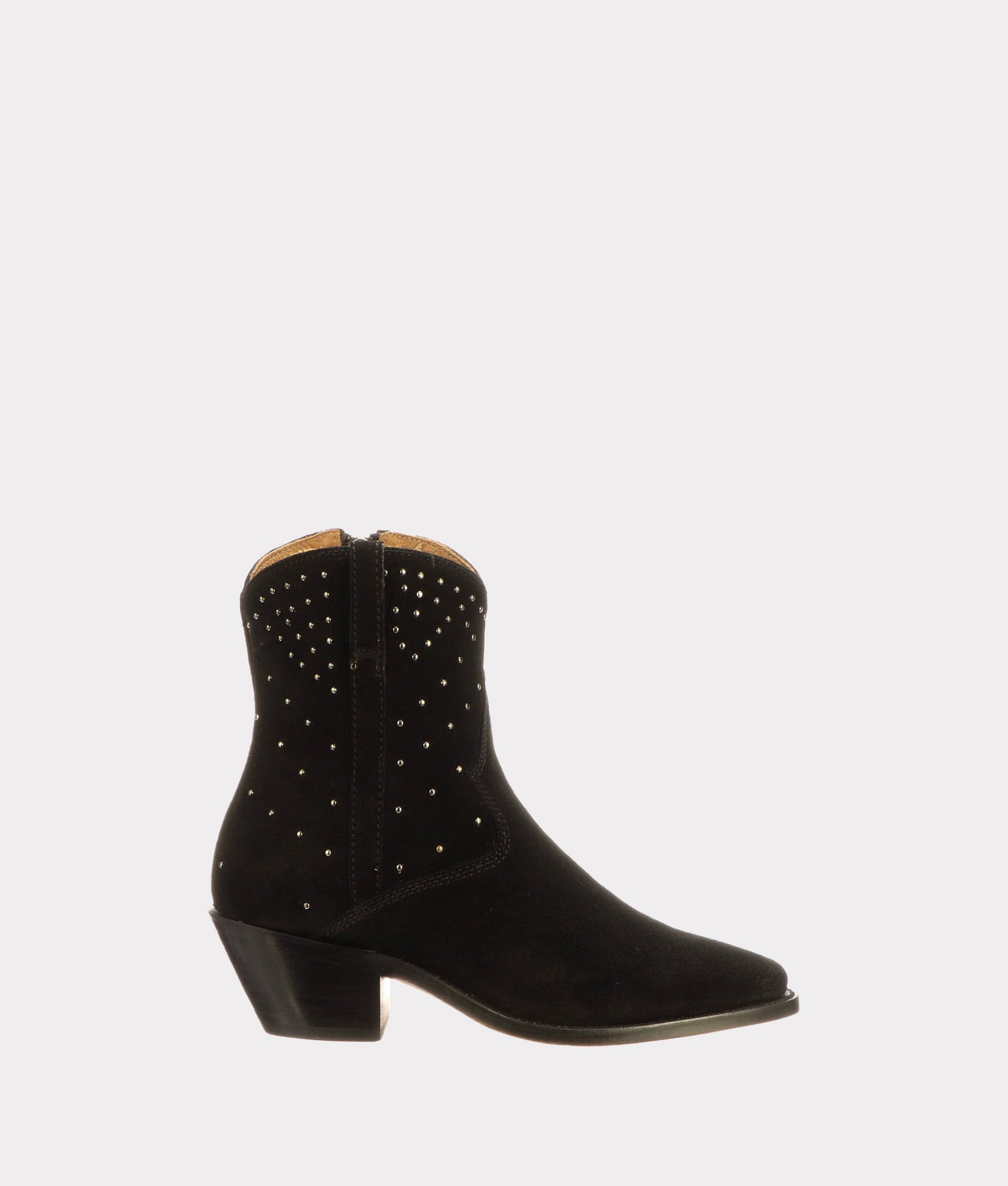 Avie Stud:: Black