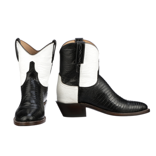 Marfa  :: Black