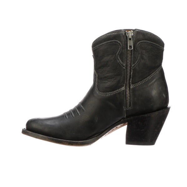 Gwen :: Black 4